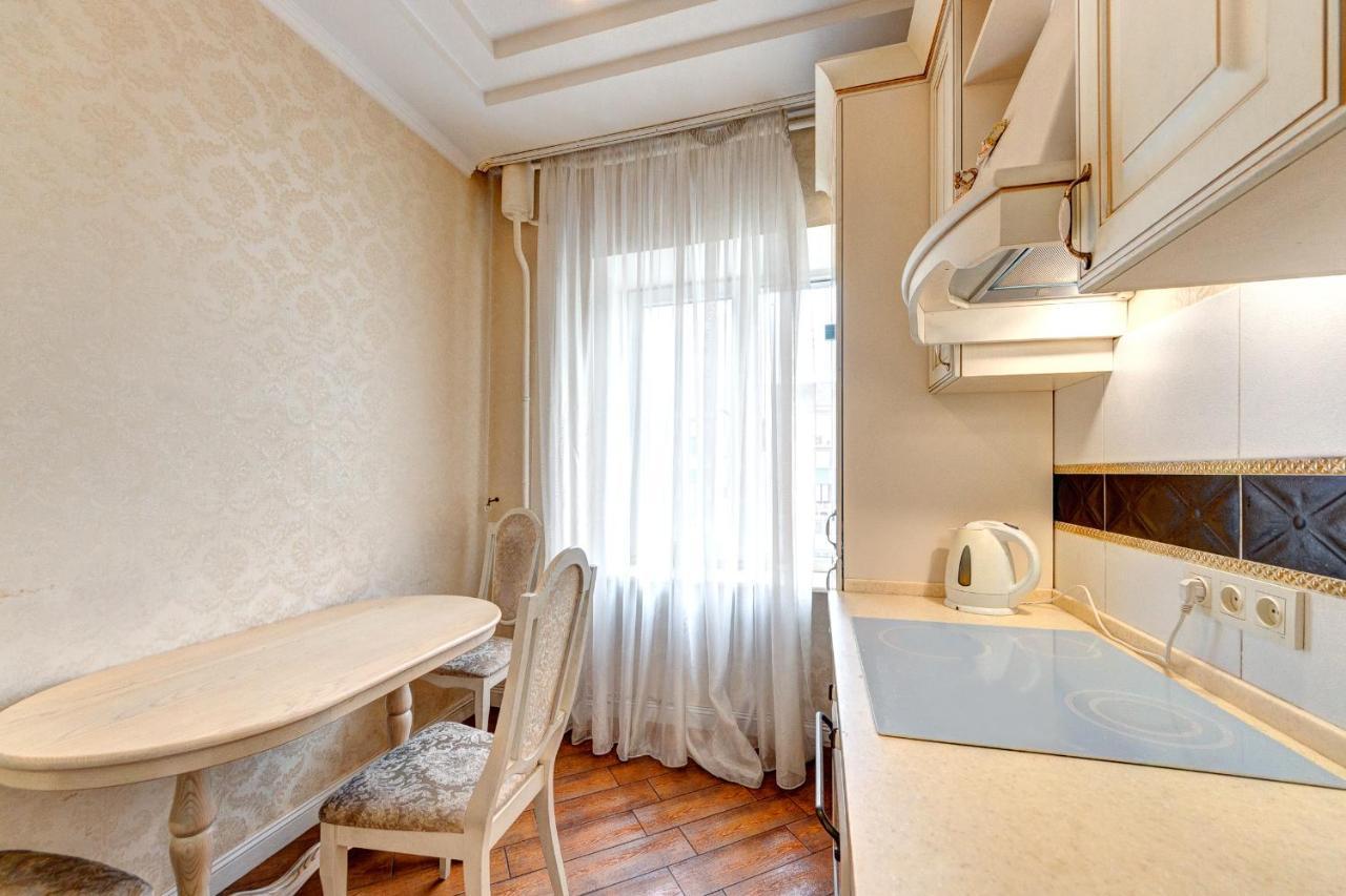 Apartments With 3 Rooms Near Palace Ukraine เคียฟ ภายนอก รูปภาพ